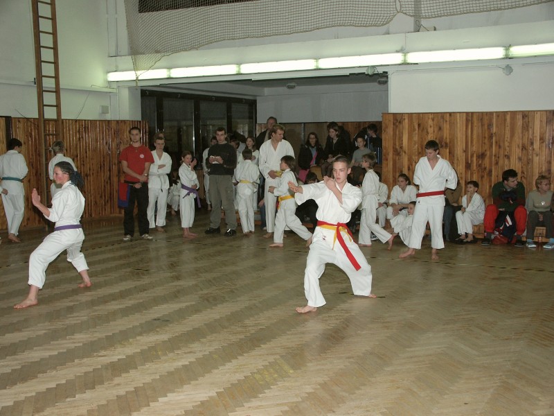 mb031215022.jpg