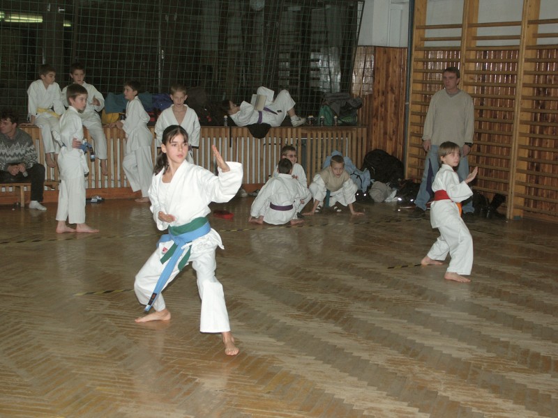 mb031215026.jpg