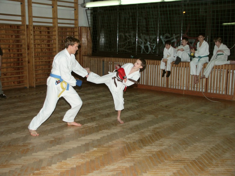 mb031215108.jpg