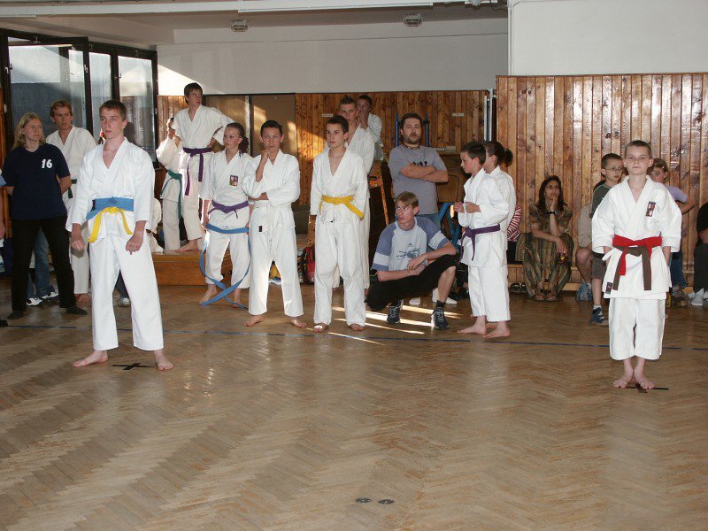 mb040624006.jpg