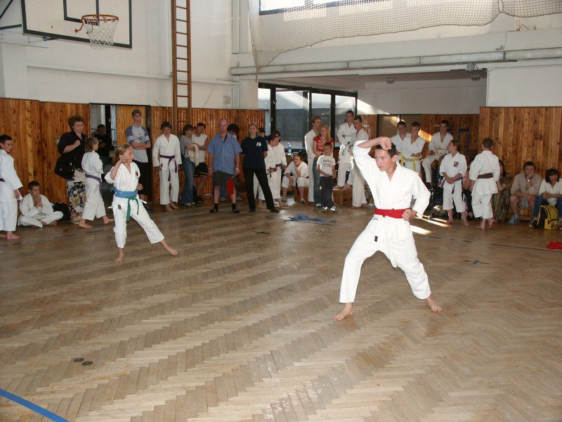 mb040624009.jpg