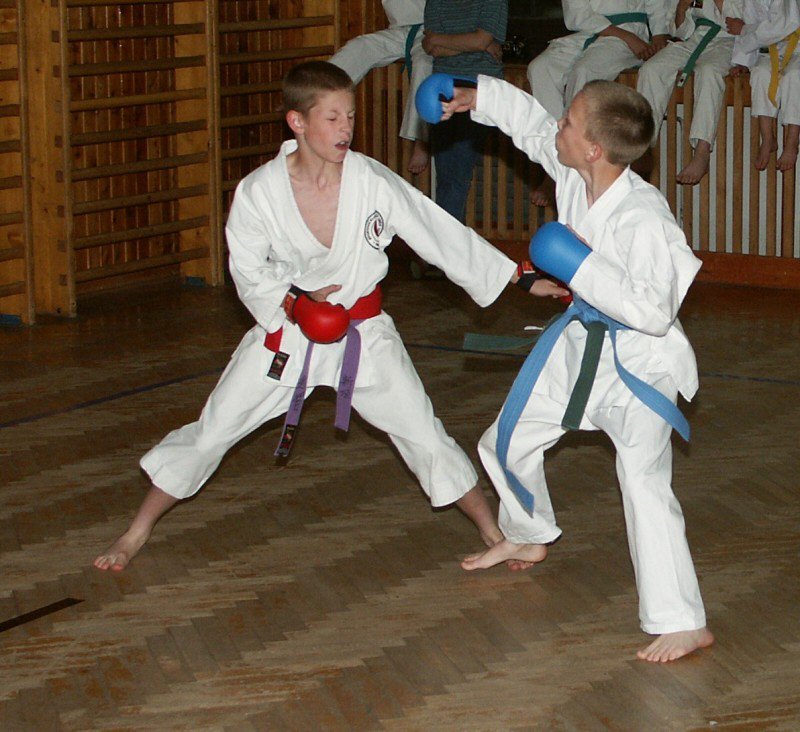 mb040624075.jpg