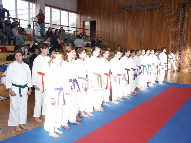 mb041024003.jpg
