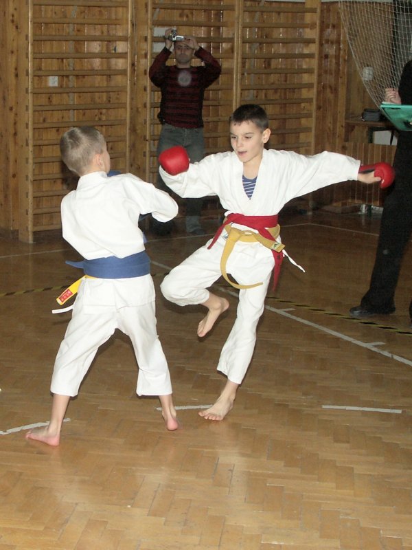 mb061214051.jpg
