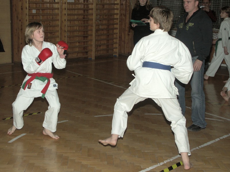 mb061214070.jpg