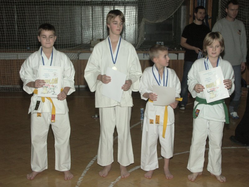 mb061214090.jpg