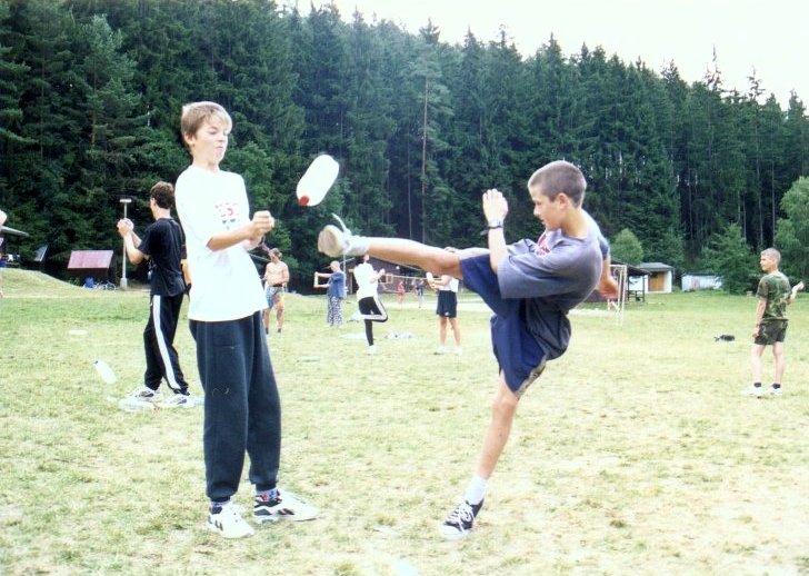 av4.jpg