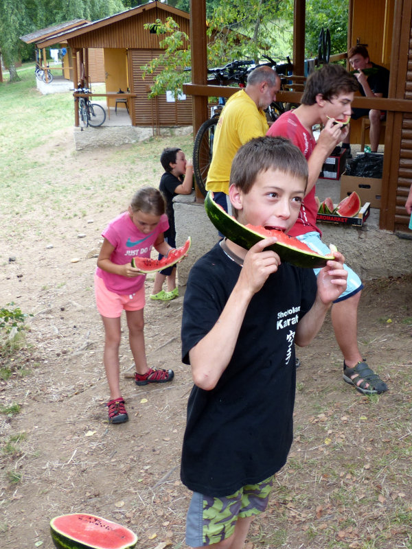 mb140727097.jpg